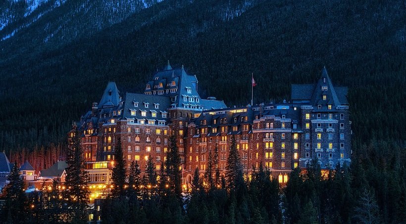 Отель Fairmont Banff Springs в Альберте
