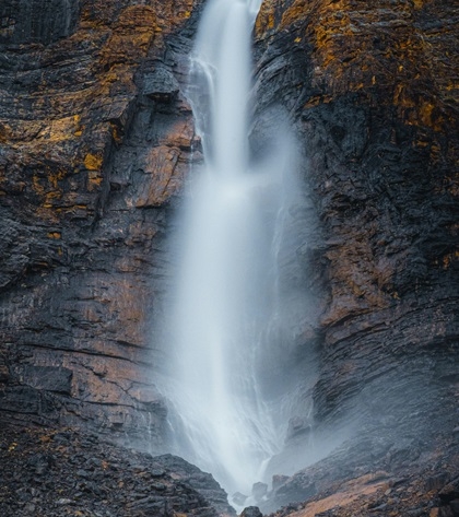 Водопад Такаккау (Takakkaw Falls)